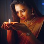 Farina Azad Instagram - Evening ❤️ Happy pooja every one