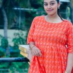 Gayathri Yuvraaj Instagram - “ Beauty is not in the face; beauty is a light in the heart !! ❤️ 🧡 dress @fashion_sa_boutique