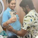 Gayathri Yuvraaj Instagram - நீயும் நானும் சோ்ந்தே வாழும் நேரம் போகும் தூரம் முடியாம நீளும் உன்னால உலகம் அழகாச்சு 💕💕 #mylife #mylove #myeverything #💕💕