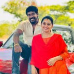 Gayathri Yuvraaj Instagram - வேறென்ன வேண்டும் உலகத்திலே இந்த இன்பம் போதும் நெஞ்சினிலே ஏழேழு ஜென்மம் வாழ்ந்துவிட்டேன்💕💕😍