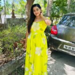 Gayathri Yuvraaj Instagram - “Everyone looks so much better when they smile 😊 🤗😍 💚dress @gia.couture