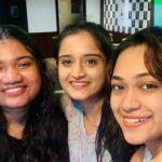 Gopika Anil Instagram - Watch until the end to see that ‘killipoya’ item in our group😂 @krishna__lal_ who doesn’t even know what the topic is but pretends that she got it all figured out. Also miss you @__keerthana_anil__ the most entertaining one in our team.❤️ #trio #girlgang #girlshangout #teamgirls #calicut