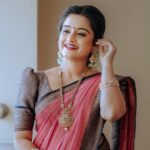 Gopika Anil Instagram - Jewellery reflects who you are ! 🥰 I m in love with this antique collection from @jewellish_rental_jewels ♥️😘 💄@azhak.makeover 📸 @adithyan_photography_ . #traditional #keralawedding #jewellishrentaljewels #antiquecollection #antique #loveforantiques #pictureoftheday #instagrammers