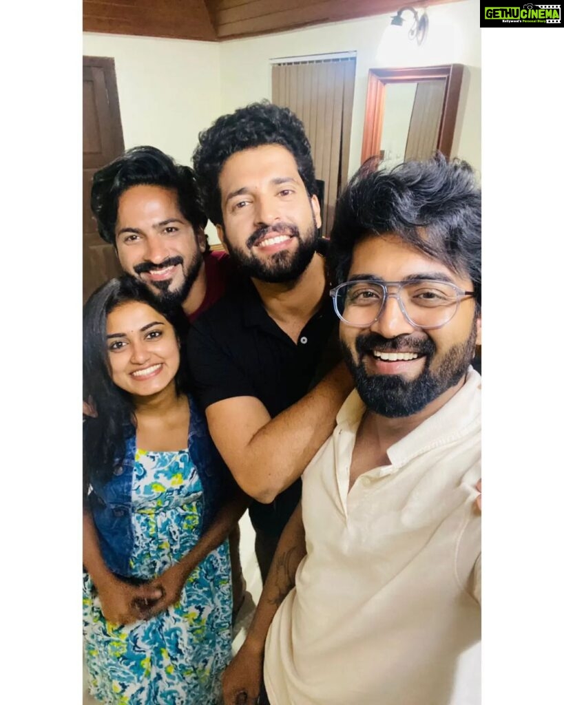 Haritha G Nair Instagram - Moments✨ Like someone said : NO FRIENDSHIPS IS AN ACCIDENT Happy Friendship Day to the connections i made this year💖😘🧿 Miss you guyssss💖 @tanujmenon_offl @the_salmanul_official @iamactorsanalkrishnan_official