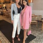 Harnaaz Kaur Sandhu Instagram - A beautiful day with these beautiful queens ✨ welcome back the forever queen @andreamezamx ❤️ @missuniverse Dress @ramybrook Bag @houseofwant Earrings @bonheur_jewelry Manhattan, New York