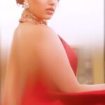 Harnaaz Kaur Sandhu Instagram - Clearly dancing in my favourite color! 💃 @missuniverse Shot by @leeyoohh @teamrainxem Styled by @rainierdagala and @emmillan Assisted by @elainevillapando @imrioliza Fashion from @markbumgarner Special thanks to @inkheartearl Jewelries all from @jj_jiao Makeup by @gerypenaso Hair by @jan.edrosolan Manila, Philippines