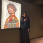 Harnaaz Kaur Sandhu Instagram - Some behind the scenes from today’s Movie screening🎥 Such an incredible movie! Totally loved every bit of it! Thank you so much for having me. Congratulations to the whole team of @cyranomovie @peterdinklage @kelvharrjr @halolorraine @missuniverse Styled by @meemmap Wearing @ramybrook Manhattan, New York