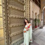 Harnaaz Kaur Sandhu Instagram - Jaipur 🦚 💗 MUA- @aditimakeupartist Hair- @sunil_celebrity_stylist Outfit - @muksweta Jaipur, Rajasthan
