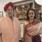 Hema Malini Instagram - Attended the Global Investor's Summit at Lucknow on the 12th of Feb, organised by the Film Bandhu UP. Addressed the gathering as a rep of the Ind Film Industry.The Chief Guest at the film section was I&B Min Shri Anurag Thakur. Happy to have shared stage with my colleagues Ravi Kishan & Madhur Bhandarkar. More photos of the event. @pmo_india #ianuragthakur07 @ravikishann @myogi_adityanath #globalinvestorssummit #lucknow #filmbandhu
