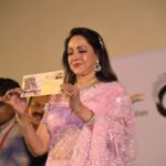 Hema Malini Instagram - More pics from the last evening i Jaipur #devanand #birthcentenary #events #jaipur