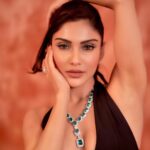 Ishita Raj Sharma Instagram - Eyes that speak volumes and hold a universe of dreams… . Outfit - @outcast_india Jewellery - @koharbykanika Styled by - @ekkta_shah