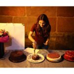 Ishita Raj Sharma Instagram - “To Forever Growing Young” Happy Birthday to ME . Ps- pls ignore the conversation of our AD’s in the middle of the birthday song😂 Richa Deepak wth 😂🤢 #setlife🎥 Trentham, Stoke-On-Trent, United Kingdom
