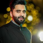 Jackky Bhagnani Instagram - Feeling and giving out Positive Vibes😇 HMU @luv_hans77 📸 @one.portrait.please