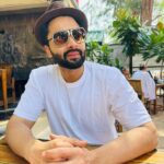 Jackky Bhagnani Instagram - Here’s looking at you 2023 😎