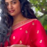 Janani Ashok Kumar Instagram - Somewhere between holding on & letting go I lost a piece of me .🫠💫✨ VC: @keets_makeover
