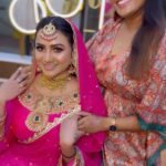 Janani Ashok Kumar Instagram - I agree “All of us are just beautiful the way we’re”. Make up is an art where we use the right amount of products to enhance our features even better. When I post any of my modelling pictures or videos, there are still some people who just express hatred through foul comments & comparing makeup to some paint advertisements. Just for you to know how paint enhances the aesthetics of a room or a building, make up enhances the beauty which already exists in us. Irrespective of the gender everyone are doing makeup these days, choosing to do it or not is your choice. Also if my posts offend you by any means just tap your thumb on the screen & swipe up to next reel/post. I really wanna appreciate the makeup artists who put in so much love & life into this art especially this woman @vijiknr is really great at it. I don’t know why I always admire all her models & brides especially the uniqueness she maintains all these years is what makes her stand out from the crowd. You’re really great at what you’re doing @vijiknr akka I wish you reach more heights 🙌🏼🤗 Also I wanna appreciate all the makeup artist through this post who put in so much effort & hard work, to the sacrifices they make to be on time & the sleepless nights for early morning appointments You guys are amazing 🤗🙏🏼 Chennai, India
