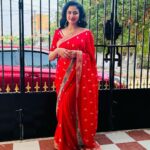 Janani Ashok Kumar Instagram - Just like a flower, you’ll bloom 🌸 If you take time to water yourself ✨💫💯 📸: @keets_makeover Chennai, India