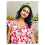 Janani Ashok Kumar Instagram - Be a girl with adventure, A lady with confidence & a woman with bravery 🌈💗 - 👗: @highstreet_original 📸: @keets_makeover Chennai, India