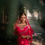 Janani Ashok Kumar Instagram - I’m so glad that I chose to be a model #grateful #eidmubarak 🌙💫🙏🏼 - Team: @vijiknr @sangiknr @saathvikas_designer_studio @bronzerbridaljewellery @bronzerlensnlashes @zerogravityphotography Chennai, India