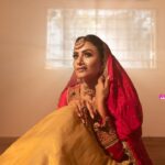 Janani Ashok Kumar Instagram - 🌙💫🙏🏼 - Team: @vijiknr @sangiknr @zerogravityphotography @bronzerbridaljewellery @bronzerlensnlashes Chennai, India