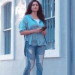 Janani Ashok Kumar Instagram - காதல் எனை கேட்கவில்லை… கேட்காதது காதல் இல்லை… 🤍🤍🤍✨💫🌙 - Video: @raghul_raghupathy Neckpiece: @methurna_collections Pondicherry - பாண்டிச்சேரி