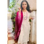 Janani Ashok Kumar Instagram - There’s nothing either Good or Bad, but thinking makes it so. - Wearing: @vintageclosetofkamali Chennai, India