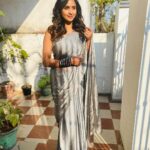 Janani Ashok Kumar Instagram - There’s always a way, if they really wanna stay..!🌸✨💫 - Wearing: @onlinegits PC: #mommydearest @santhanalakshmiashok Chennai, India
