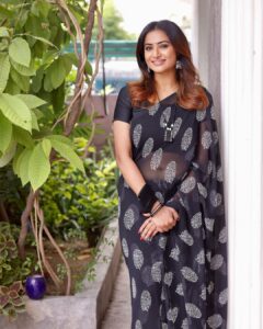 Janani Ashok Kumar Instagram - When you stop & look around life is pretty amazing 🤩 🖤
-
📸: @raghul_raghupathy