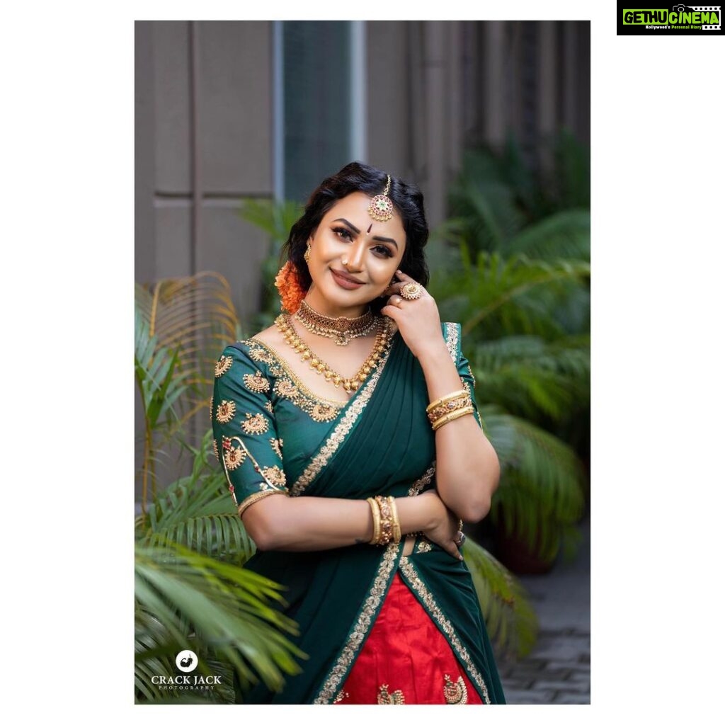 Janani Ashok Kumar Instagram - கனவே கலையாதே 🫠 - Team: @vijiknr @poovai_bridal_flowers @saathvikas_designer_studio @crackjackphotography Chennai, India