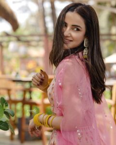 Jasmin Bhasin Thumbnail - 838.6K Likes - Top Liked Instagram Posts and Photos