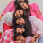 Jewel Mary Instagram - The way we embraced the magic of love ! 15 years and counting! Best friends from college ! The magical reunion! @christin_maryalex #auxilia @ancinthomas @itsmestephyjohny @rah.el1990 Moment captured by our beloved @bonith1727 London, United Kingdom