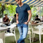 Karan Sharma Instagram - Let’s discuss over coffee ☕️! . . . . #karansharma #coffeetime #friends #meetup