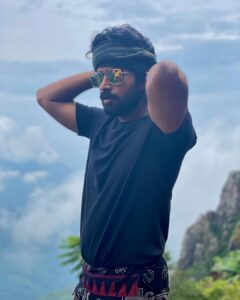 Kathir Instagram - Into the wild 🌧️🍃⛰️😍
.
.
#Travel