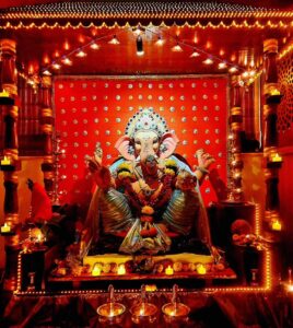 Kay Kay Menon Instagram - GANAPATI BAPPA MORYA!!❤️ गणेश चतुर्थी की अशेष शुभकामनाएं!🙏 #ganeshchaturthi