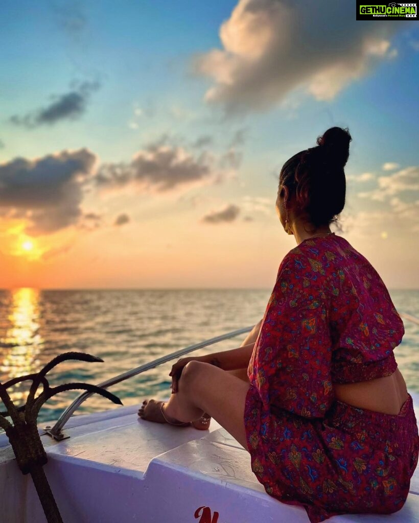 Keerthi Pandian Instagram - #love and #gratitude #sunset #birthday Havelock Island , Andaman and Nicobar Islands, India