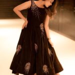 Keerthi shanthanu Instagram - Chocolate 🤎 Got ready to host #pichaikaaran2 audio launch ! Wearing @malarvikrambridalcouture @malarvikram_pret 🤎 Clicked by @camerasenthil anna🤎 #brown #brownie #chocolate