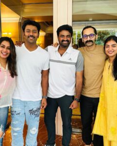 Keerthi shanthanu Instagram - a Twin Anniversary celebration❤️ 
@shanthnu & myself Sharing the same anniversary date along with this beautiful couple #FahadFazil & @nazriyafahadh 🤗
thank you #ALVijay sir for hosting us 💕