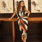 Keerthi shanthanu Instagram - 🖤🧡🤍 Love the outfit & colour combo @shilpavummiti 🩶 📸 : @sbk_shuhaib #kiki #khushi #promotion
