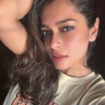 Keerthi shanthanu Instagram - With shades or without?? 😎🤔 #mood #goldenhour #me #kiki