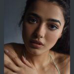 Ketika Sharma Instagram - I see you, I see the light in you, I see how powerful you are, I see how magical you are ✨ #loveandlight Portraits by @shazzalamphotography 🔥 #portraiture #portraitcentral 🫠 #alllovenohate