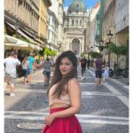 Ketika Sharma Instagram - The gorgeous Budapest 💖 #tb #hungary #budapest #day #tour Budapest, Hungary