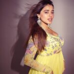 Ketika Sharma Instagram - different shades of my favourite colour 💛 Styled by @rashmitathapa Wearing @kaastaanbydivaajain Shot by @puchi.photography Makeup @makeupartist_arti #tb #anarkali #styled