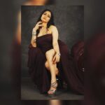 Komal Sharma Instagram - The most attractive accessory a girl can have is CONFIDENCE & COURAGE Pro- @a._john_pro Make up and hair - @makeover_with_sandy Captured by - @ilayaraja1419 #indianfashion #indianactress #tamilactress #kollywoodactress #mollywoodactress #mallugirl #fashion #makeup #gownlovers #actorslife #shootmode #shooting