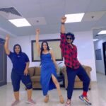 Komal Sharma Instagram – That was fun 😅😅🤝🤝🤝 @actresskomalsharma 
——-
 This song is a PATAK PATAK one @gvprakash & @sonymusic_south Dubai, United Arab Emiratesدبي