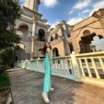 Kritika Sharma Instagram - Visited the famous BATU CAVES which has some 120 steps to climb and also visited the famous blue mosque in kuala lampur ! Outfit @urbanic_in #batucaves #mosque #malaysia #kualalumpur #travel #indiangirl #tourist Kuala Lumpur - KL