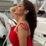 Kritika Sharma Instagram - Main laapata in srilanka ! @saillanka @goldcoastfilmsofficial l @scy.awards #saillanka #saillankacharter #SCYistheLimit #travel #sailing #crusing #cruise #sea #ocean #indianmodel Srilanka Colambo