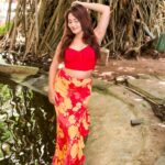Kritika Sharma Instagram - 🌺 Skirt @shopradka Styled by @the_neerajpandey Location @cinnamongrandcolombo #girl #longskirt #yellowskirt #redtop #modelling #fashion #styling #indianmodel #travel #srilanka Cinnamon Grand Colombo