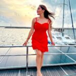 Kritika Sharma Instagram - Yatch party ❤️ Outfit @tomberamoureuxin @saillanka @goldcoastfilmsofficial @scy.awards #saillanka #saillankacharter #scyisthelimit #travel #srilanka #model #indian Srilanka Colambo