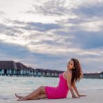 Kritika Sharma Instagram - Aquaholic 💙 Location @velassarumaldives Pristine beaches and beautiful sunsets ! Outfit @urbanic_in 📸 @mesmerizingmaldivesphoto Travel partner @osmoholidays VELASSARU MALDIVES