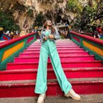 Kritika Sharma Instagram - Visited the famous BATU CAVES which has some 120 steps to climb and also visited the famous blue mosque in kuala lampur ! Outfit @urbanic_in #batucaves #mosque #malaysia #kualalumpur #travel #indiangirl #tourist Kuala Lumpur - KL